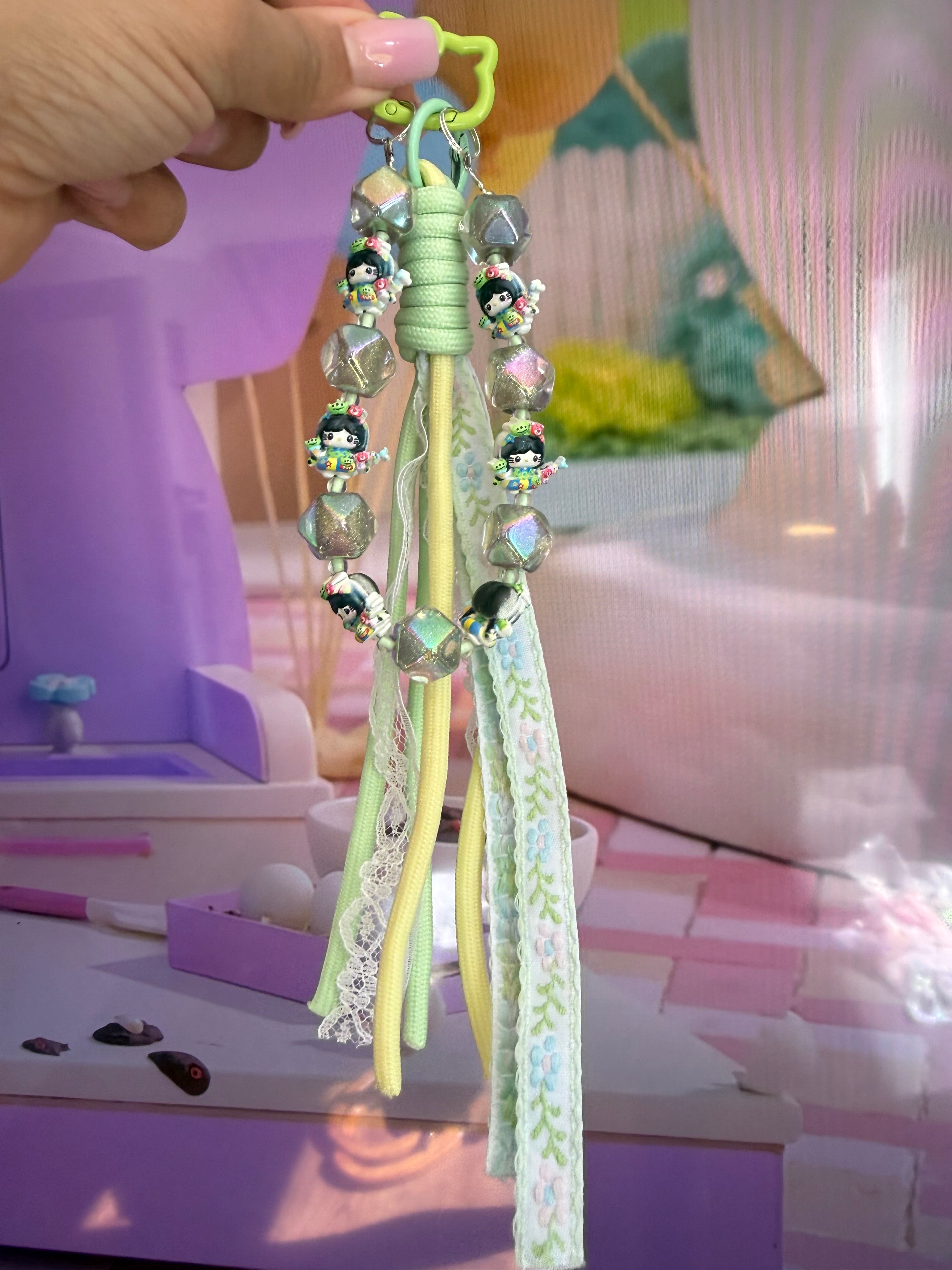 Kawaii Alien Bag & Phone Charm